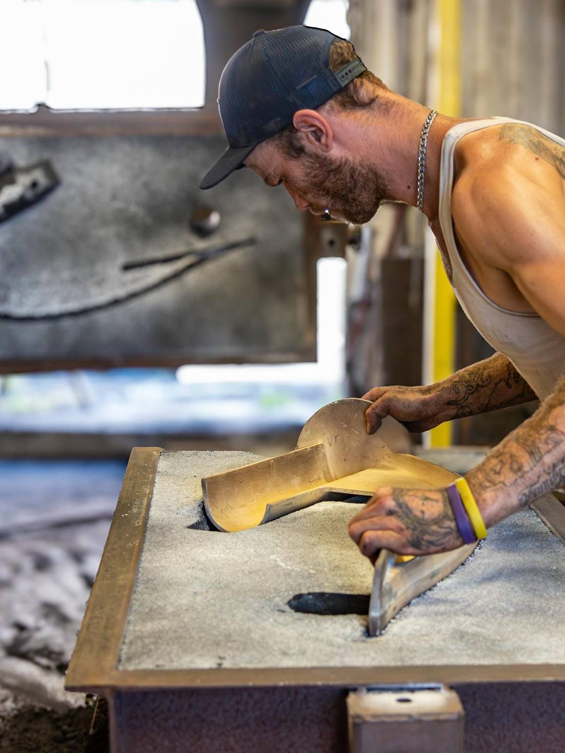 Preparing an aluminum casting mold